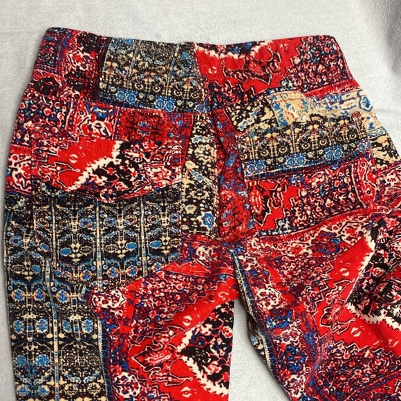 We the free flare leg corduroy patterned pants size 25 - Picture 2 of 8